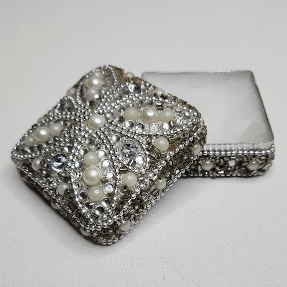 Adorable Pearl & Crystal Trinket Box - Picture 1 of 5